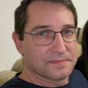 ESMH scientist Juan Victor San-Martin Lopez