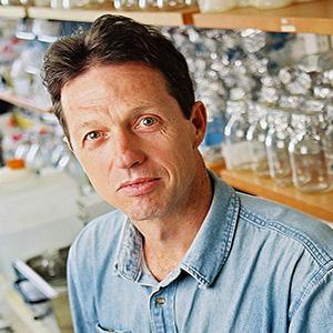Emeritus Earl Brown ESMH scientist